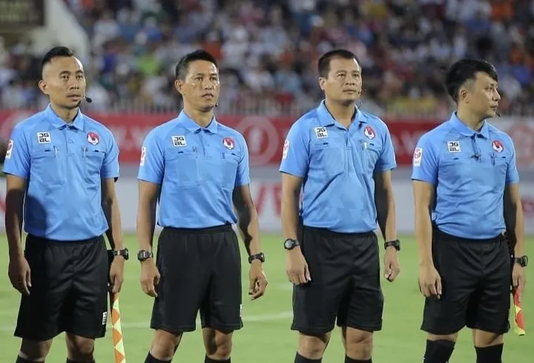 Những Nhiệm Vụ Cốt Lõi Của Trợ lý trọng tài bóng đá Trên Sân Cỏ